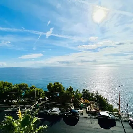 Sunset 22 - Fronte Mare Apartman *